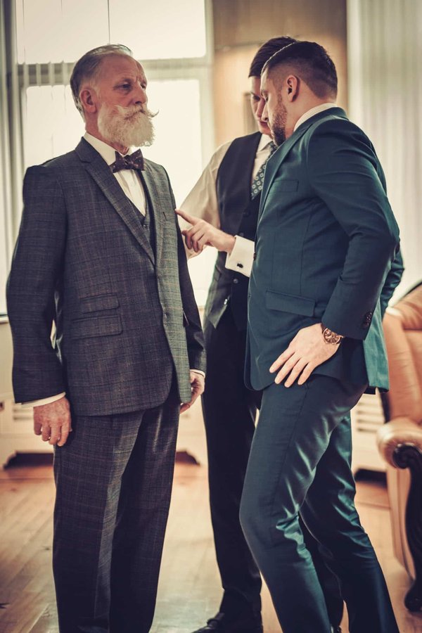 Comment bien entretenir et protéger la carrosserie de sa voiture contre les rayures et les impacts ?