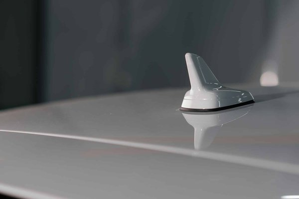 Antennes requin : l'accessoire parfait pour votre voiture